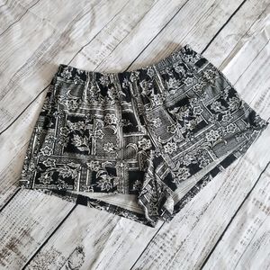 Bobbie Brooks Ladies Shorts Women Size XL Black White Floral